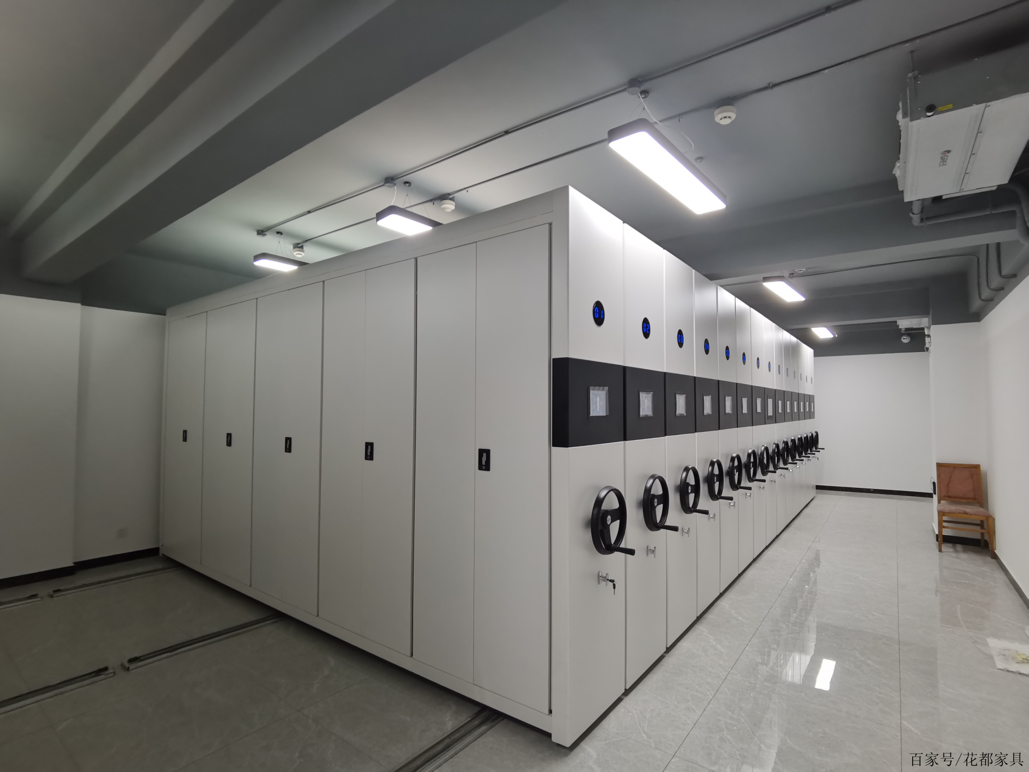 國內檔案館智能密集架 有效改善檔案管理方式的革新力量